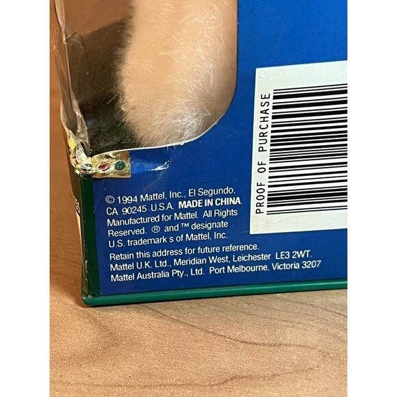 Happy Holidays 1994 Barbie Doll New In Box Slight Damage - Picture 6 of 11